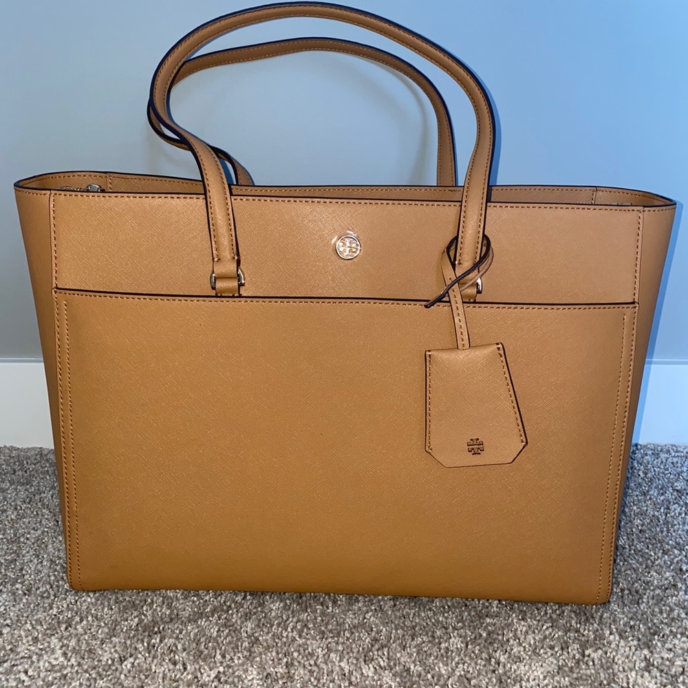 ✨Tory Burch Tote Purse- NEVER BEEN USED✨